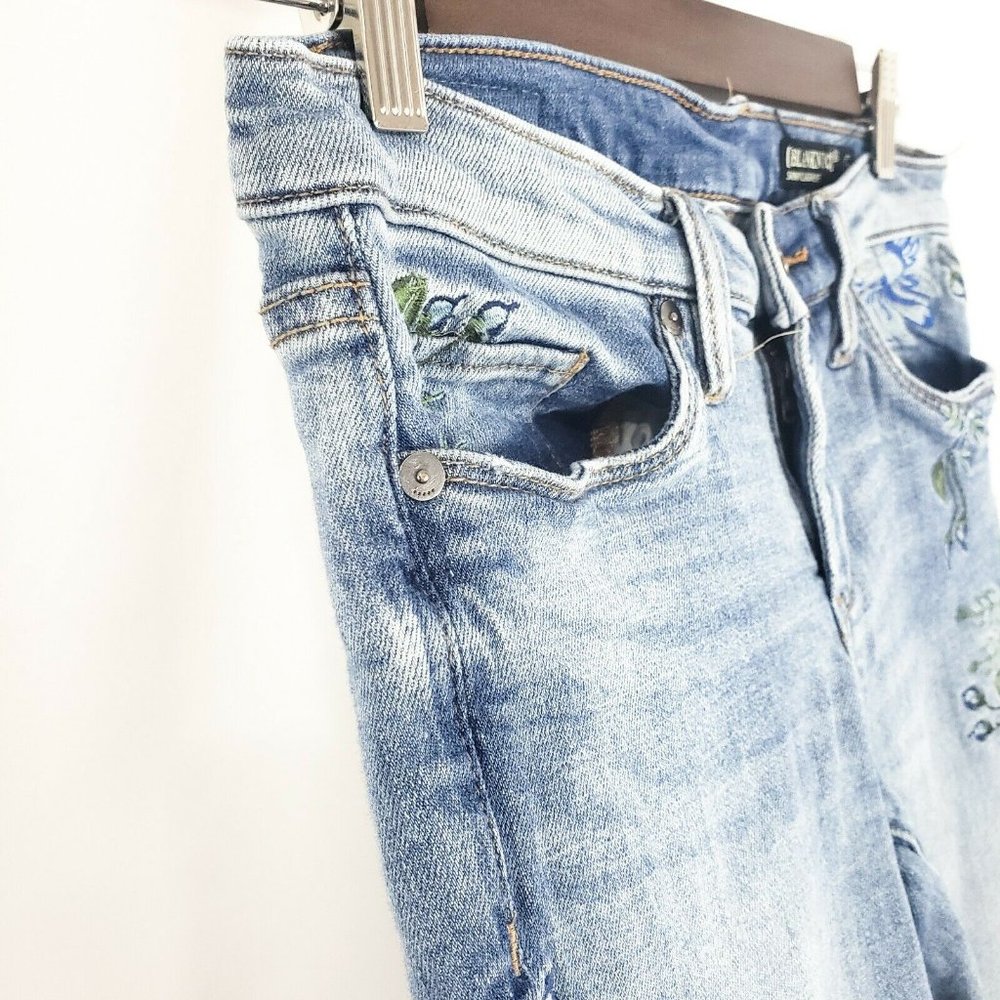 Blank Nyc Floral Embroidered Raw Hem Skinny Jeans - Picture 4 of 7